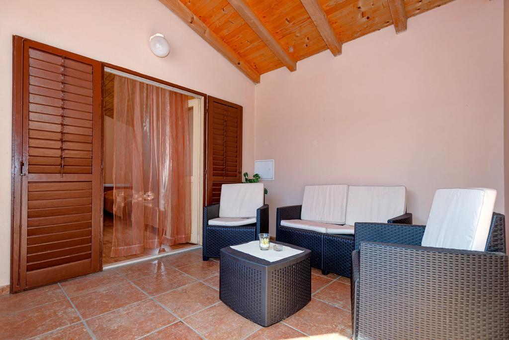 Holiday Home Leonida Jelsa  Exterior photo