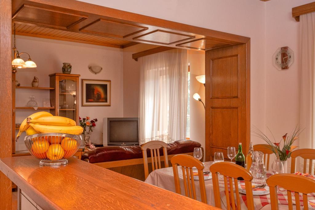 Holiday Home Leonida Jelsa  Exterior photo