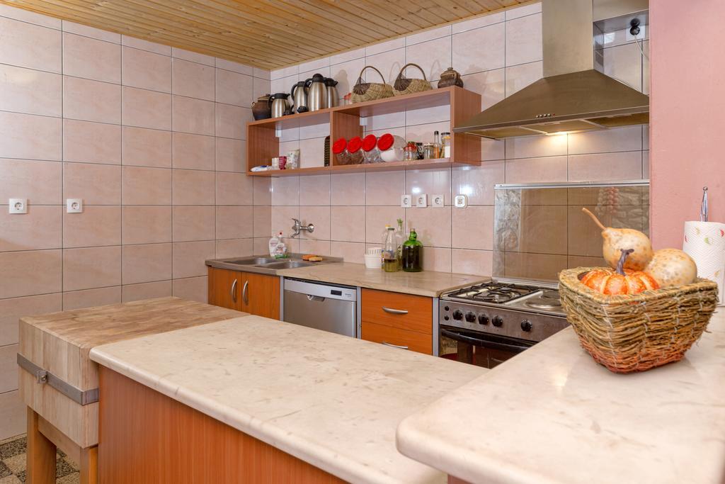 Holiday Home Leonida Jelsa  Exterior photo