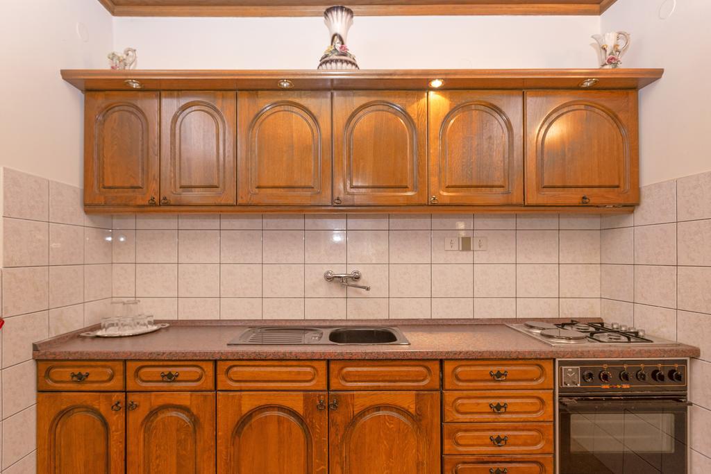 Holiday Home Leonida Jelsa  Exterior photo