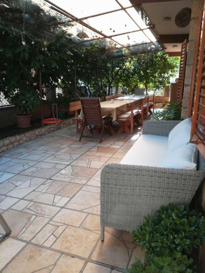 Holiday Home Leonida Jelsa  Exterior photo